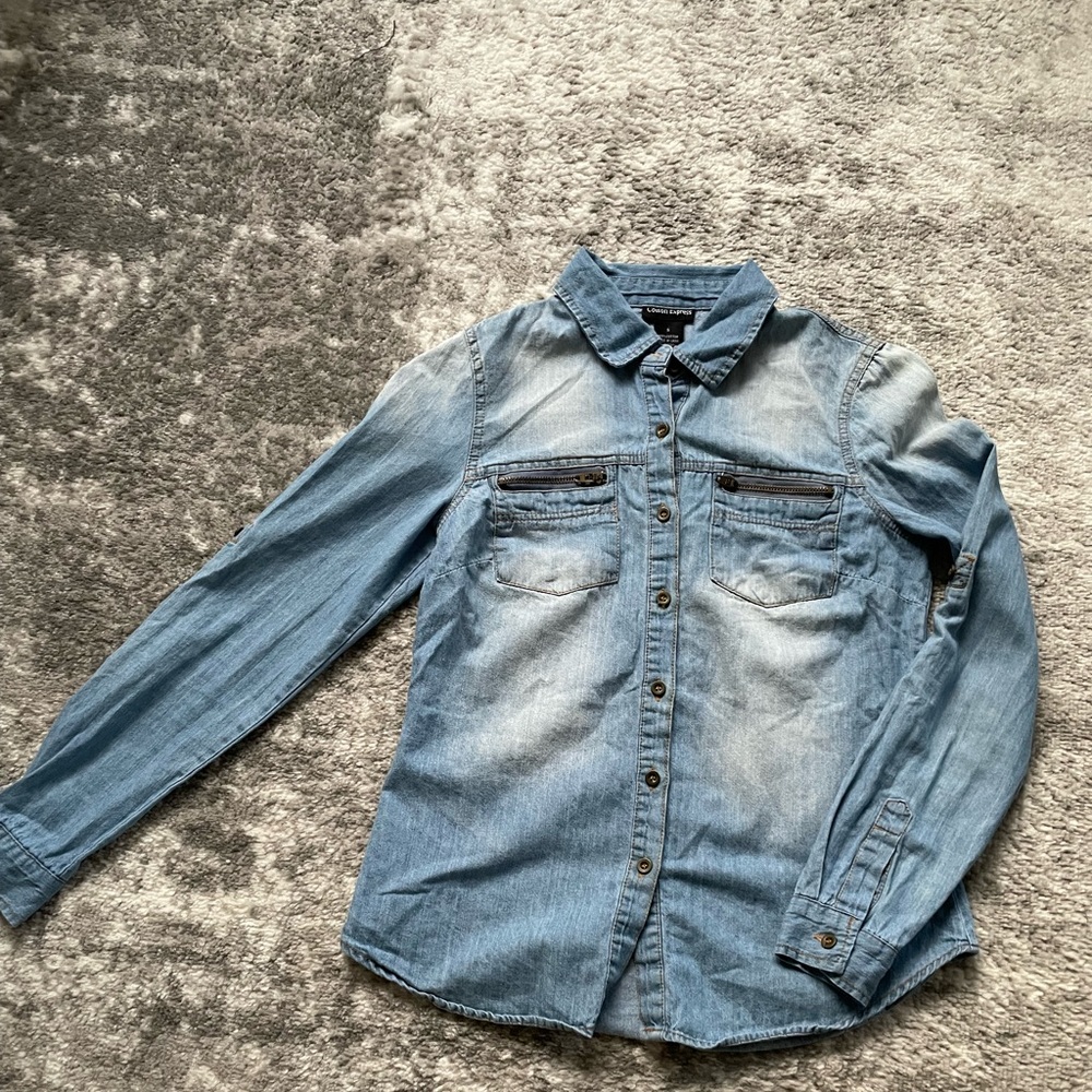 London Express Blouse - Size: S - Used but GOOD condition